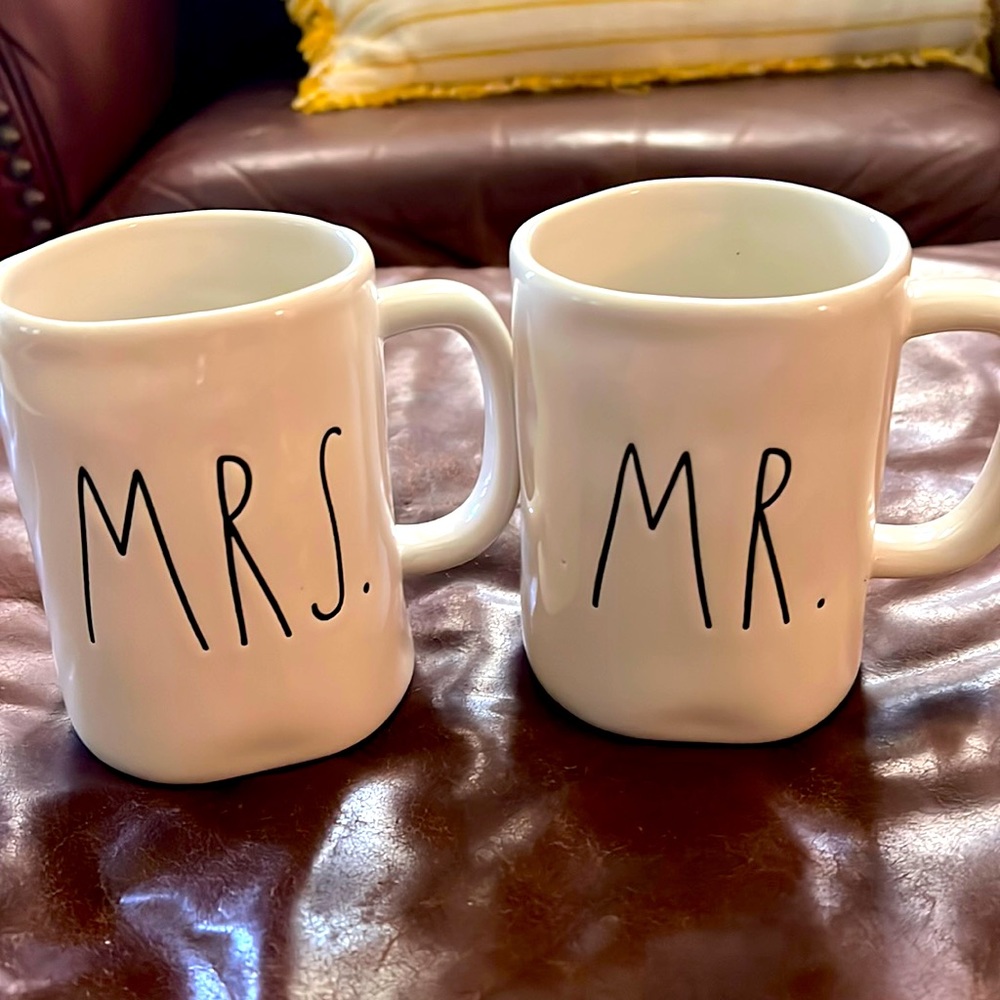 Rae Dunn Mr. and Mrs. matching mug set
